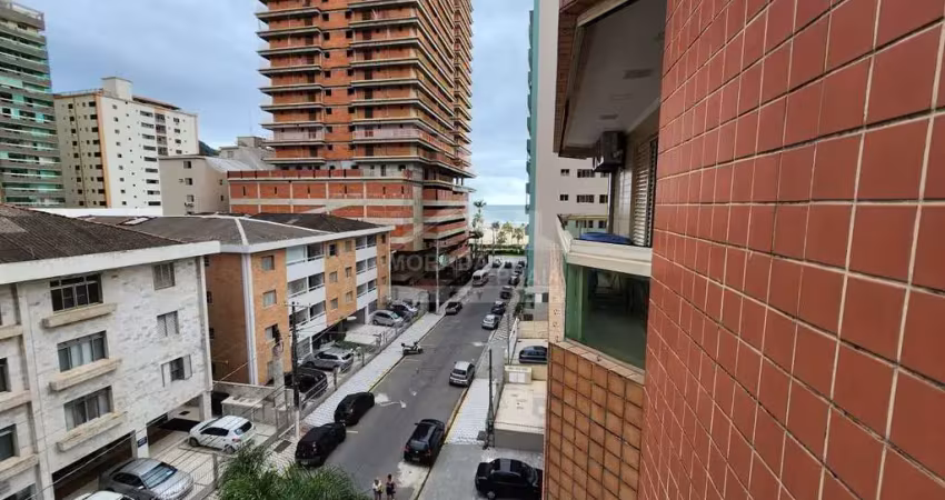 Apartamento mobiliado e enorme no forte, 2 dormitórios, lazer, confira em praia grande.