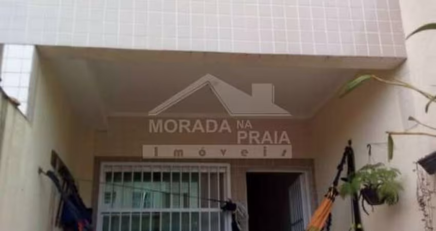 Sobrado geminado no bairro Tude Bastos com varanda e 50,60 m² de área construída, confira!