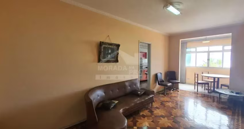 Apartamento FRENTE AO MAR na Ocian, 3 dormitórios, 1 suíte, confira na imobiliária em Praia Grande.