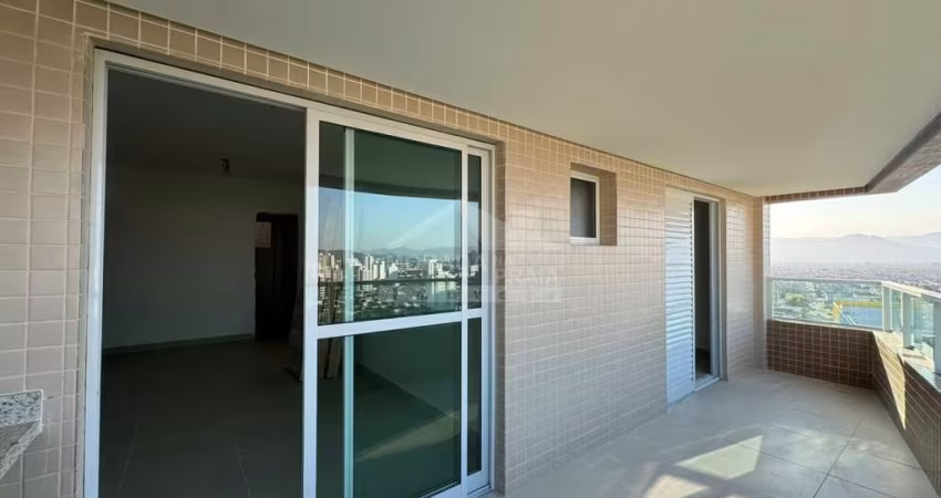 Campo da Aviação. Apartamento 3 Suítes com 02 Vagas de Garagem, Lazer. Apenas 200 mts da Praia.