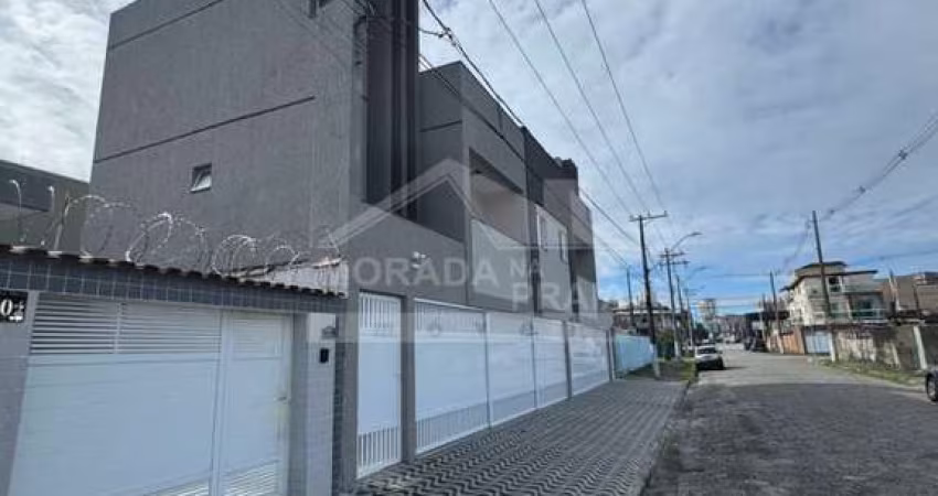 Casa TÉRREA de Condomínio Fechado no CENTRO do Boqueirão , 1 dormitório, confira em Praia Grande.
