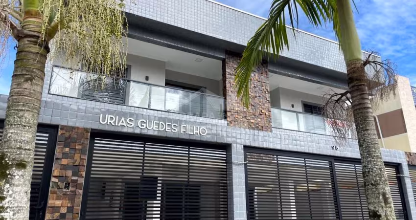 Sobreposta no Jardim Samambaia Novinha, 2  Dormitórios. Só na Imobiliária em Praia Grande.