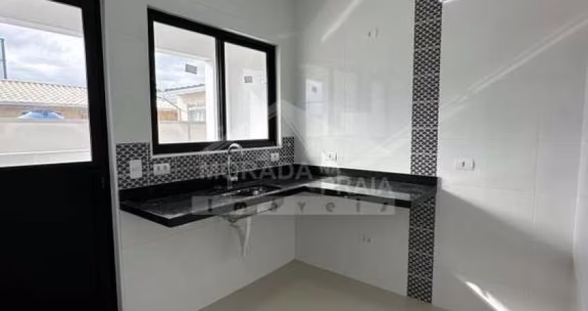Casa de condominio sobreposta alta com piscina