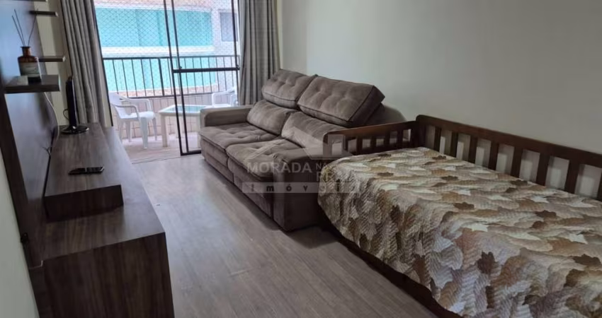 Apartamento na Tupi, 2 dormitório, sacada, piscina, confira na imobiliária em Praia Grande.