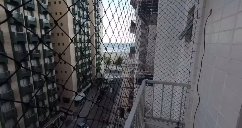 Ótimo apartamento na aviação de 2 dormitórios com sacada vista mar, 50 metros da praia.