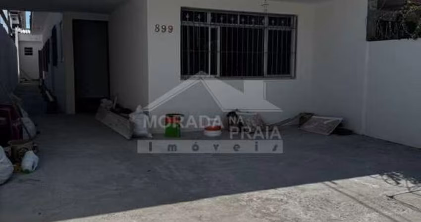 Imóvel comercial à venda na Guilhermina ? amplo espaço e excelente localização!