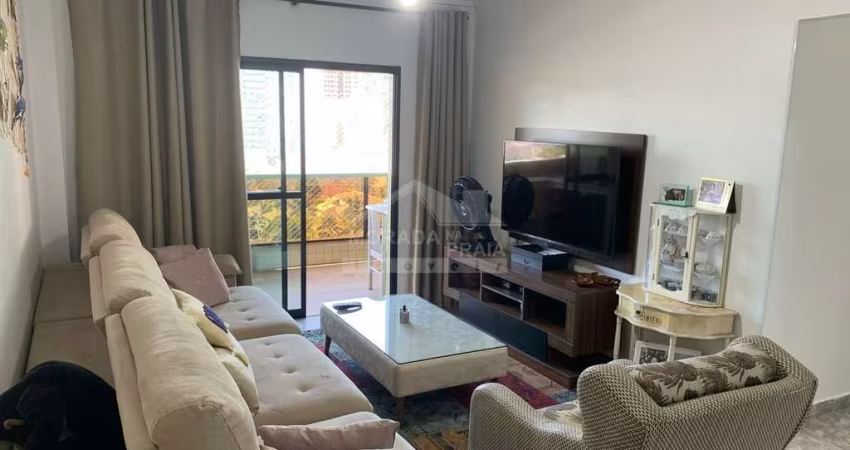 Apartamento ENORME no Forte, 3 Dormitórios, Sacada, Confira na Imobiliária em Praia Grande.