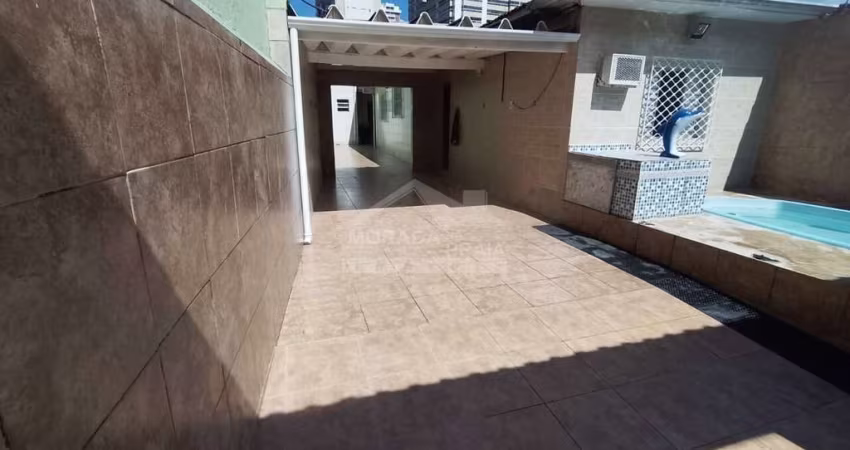 Casa com edícula espaço, conforto e excelente localização!