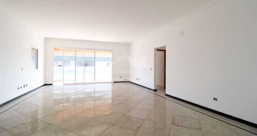 Apartamento ENORME no FORTE, 4 suítes, 3 vagas, lazer, só na imobiliária em Praia Grande.
