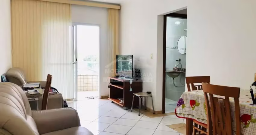 Apartamento na guilhermina, 2 dormitórios, sacada, lazer, confira na imobiliária em praia grande.