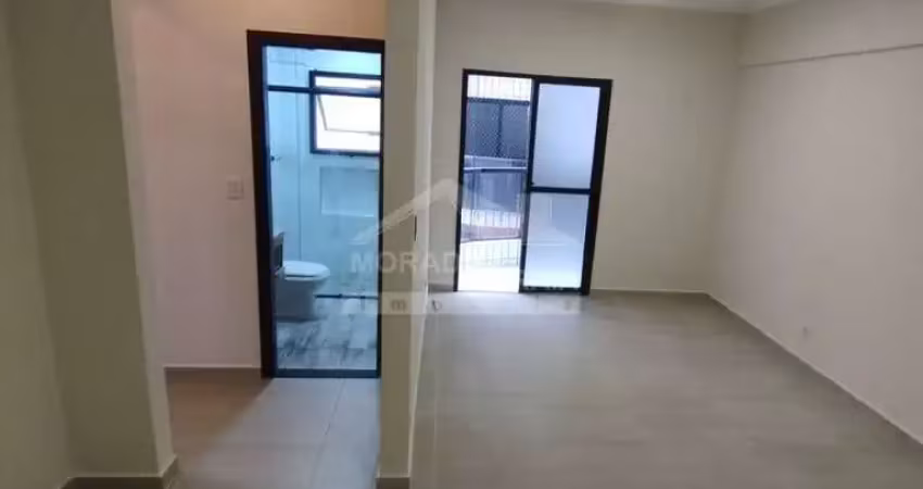 Apartamento no canto do forte, 2 dormitórios, piscina, confira na imobiliária em praia grande.