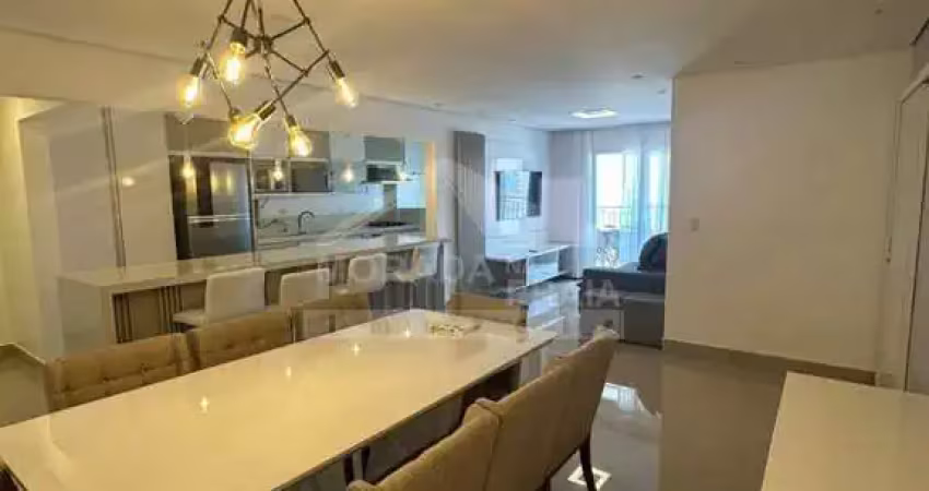 Apartamento de alto padrão, vista mar na aviação, 3 dormitórios, sacada, confira na praia grande.