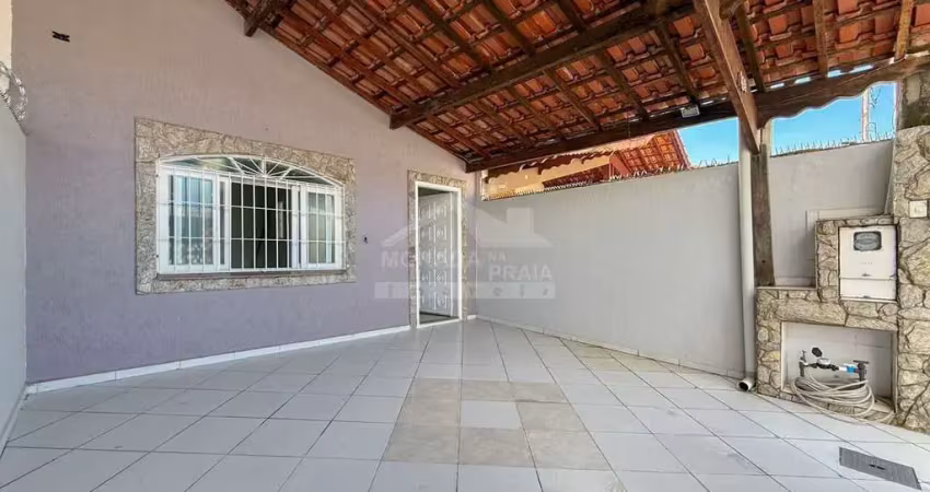 Casa com suíte na edícula - balneário maracanã - praia grande - em sua imobiliária na praia grande.
