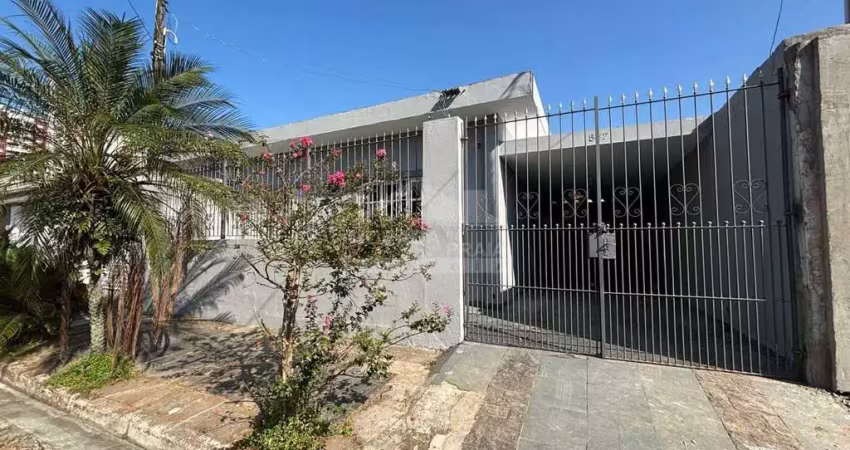 Casa geminada no canto do forte, 2 dormitórios, churrasqueira, só na imobiliária em praia grande.