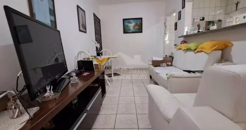 Apartamento de 1 dormitório, varanda gourmet com churrasqueira a carvão no canto do forte.