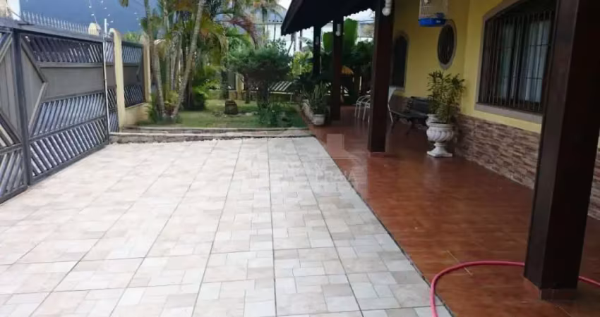 Casa isolada no florida, 7 dormitórios, 7 vagas, piscina, edícula, confira em praia grande.