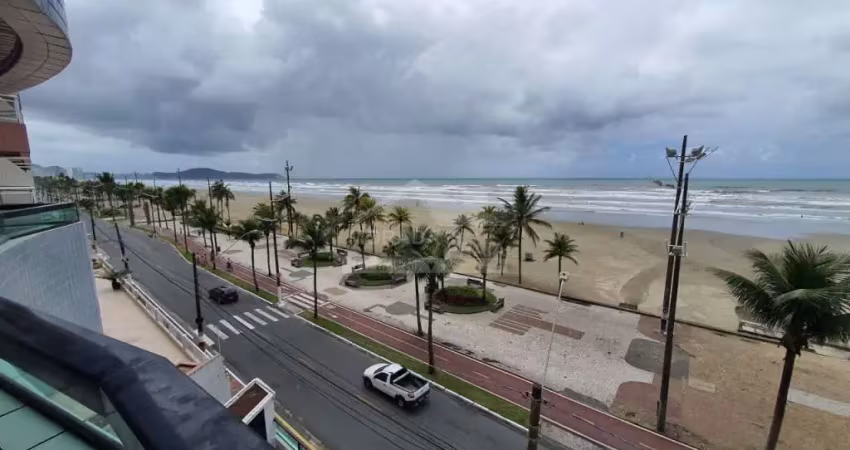 Apartamento frente mar e mobiliado na ocian, 2 dormitórios, sacada, confira em praia grande.