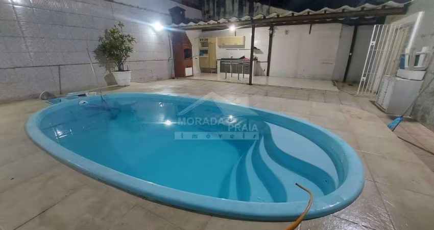 Casa ISOLADA Canto do Forte, 3 dormitórios, 4 vagas, piscina, só na imobiliária em Praia Grande.