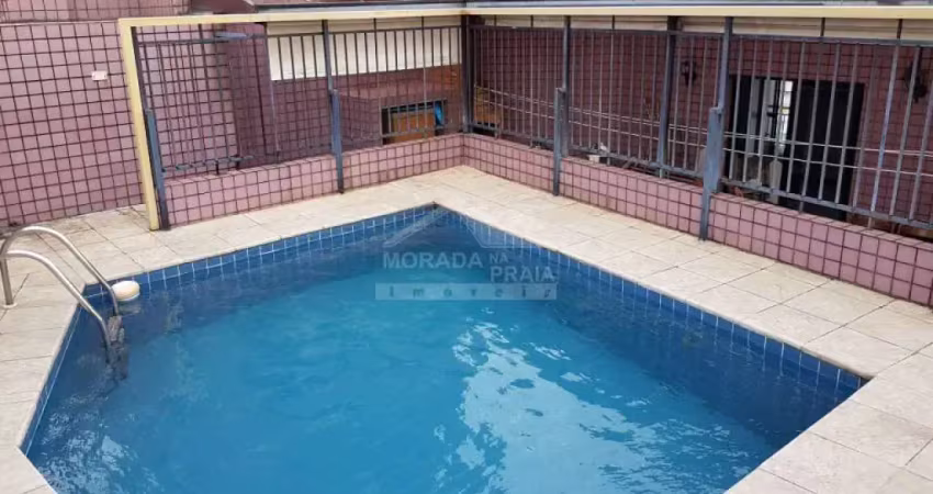 Cobertura no FORTE, 3 dormitórios, piscina, 4 VAGAS, confira na imobiliária em Praia Grande.