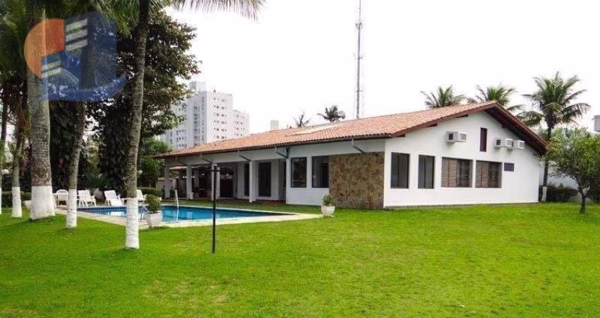 Casa c/ 1700 m² de Terreno, piscina e churrasqueira  Lado Praia!
