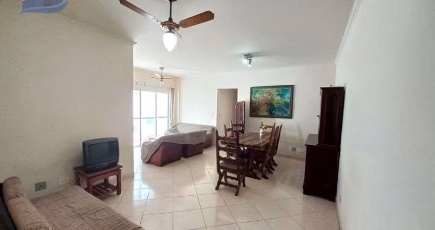 Amplo Apartamento  350 metros do Mar!