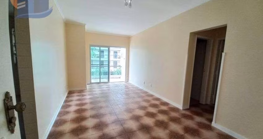 Amplo Apartamento Apenas 3 Quadras da Praia Enseada.