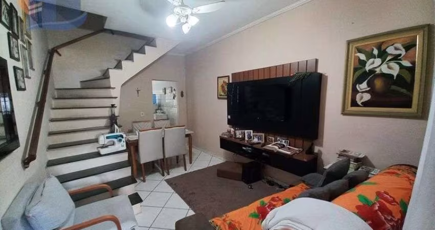 Sobrado Geminado em Vicente de Carvalho - Guarujá.