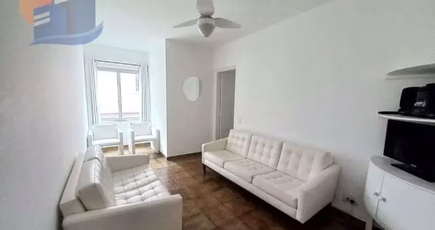 Apartamento 01 dormitório/02 banheiros prédio com portaria 24hs.