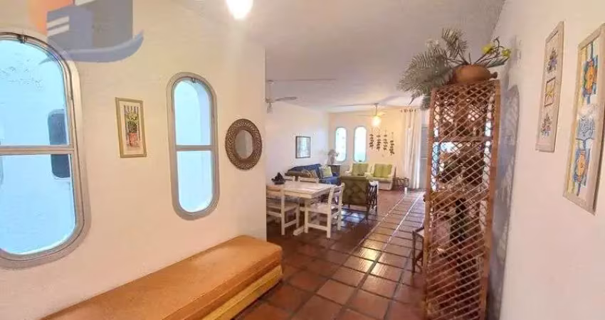 Amplo apartamento com sacada região carrefour - praia da enseada - guarujá