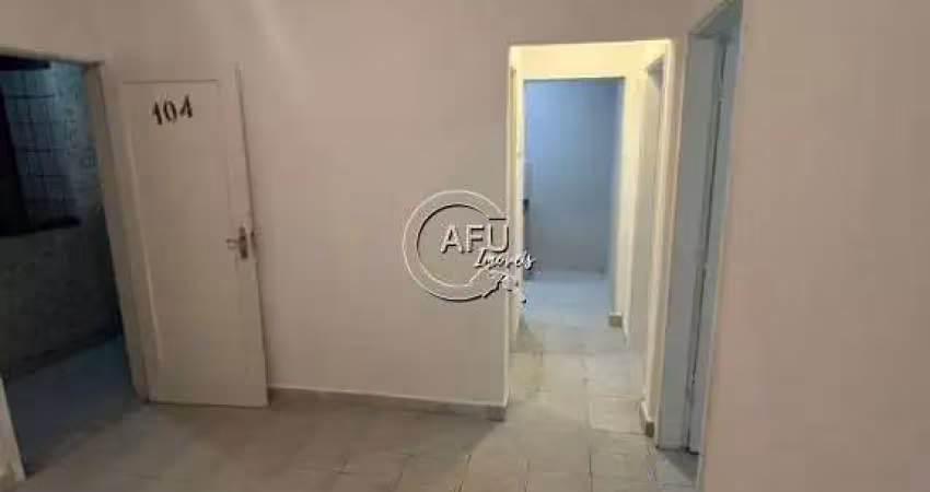 Apartamento prédio frente ao mar.
2 dormitórios,  sala, cozinha, banheiro, garagem.
portaria 24 horas, elevador.
sobreposta alta mobiliado, 02 dormitórios, sala, cozinha, banheiro, garagem para auto e
