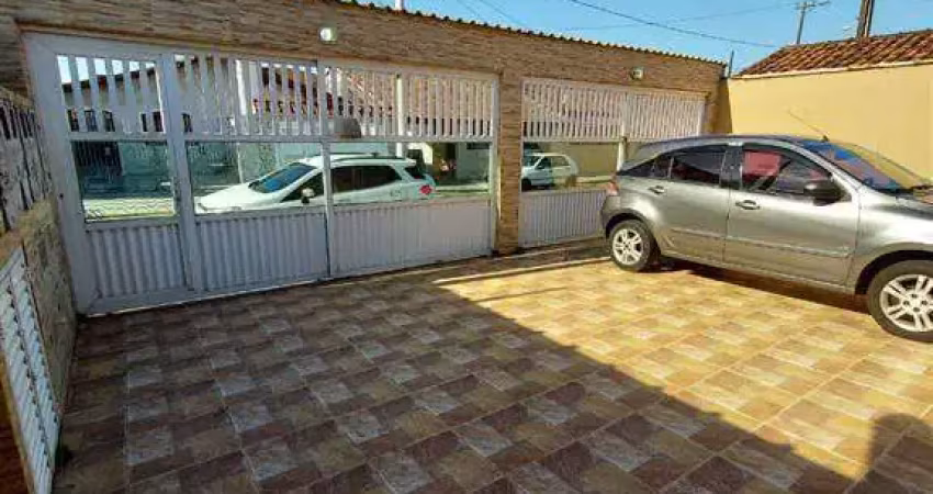 Casa em condomínio com planejados [maracanã] - praia grande