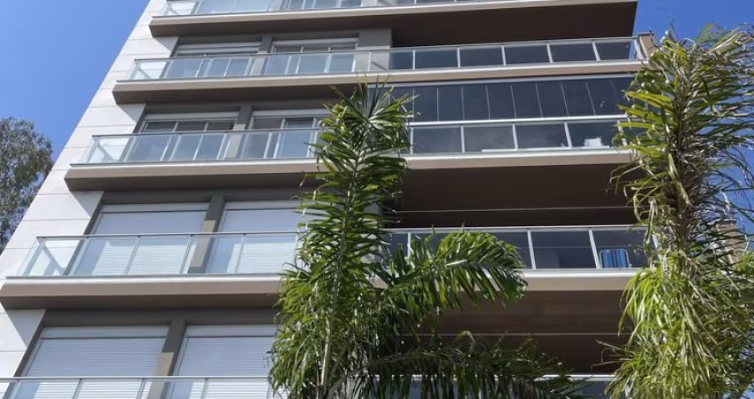 Apartamento na Pedra Branca com 3 quartos sendo 2 suítes, 3 banheiros e 2 vagas de garagem