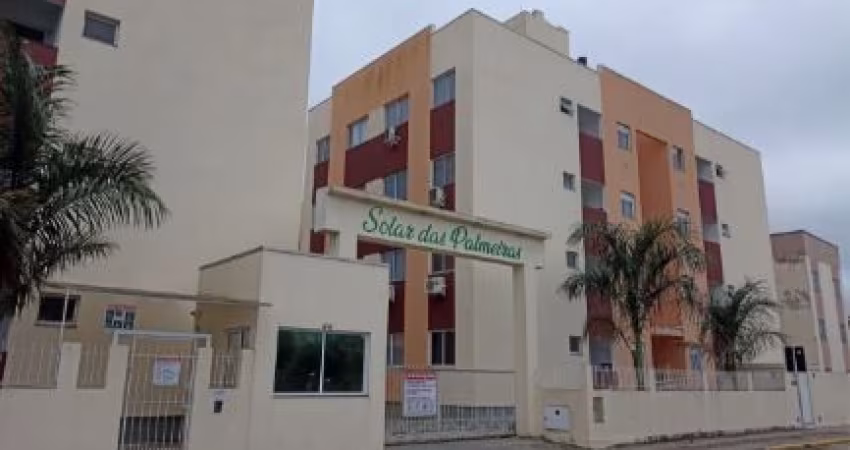Apartamento a venda com 2 quartos, 1 banheiro e 1 vaga de garagem.