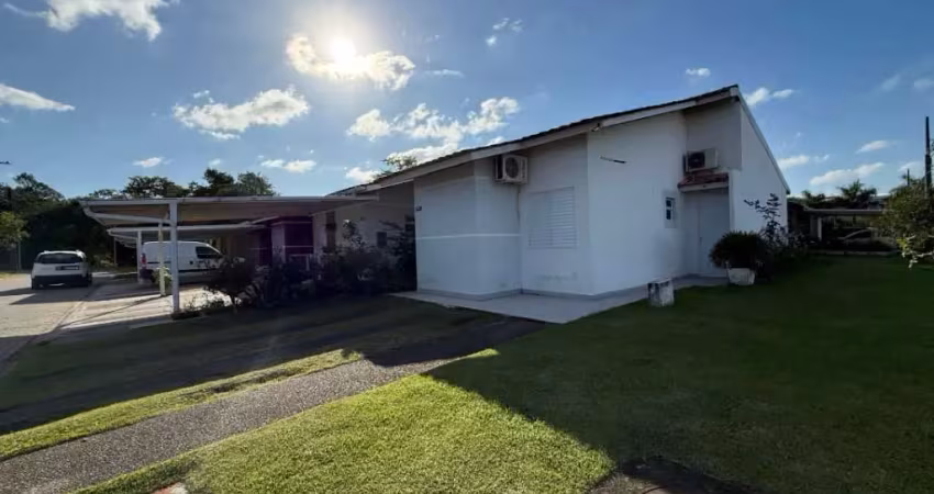 Casa com 3 quartos à venda na Avenida Paulo Roberto Vidal, 1, Bela Vista, Palhoça