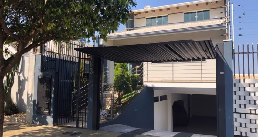 Ótimo sobrado Jd. Alvorada - 3 quartos (Suíte + 2) - Área gourmet no terraço/rooftop + 2 Stúdios/Kitinets para hospedes ou alugar.