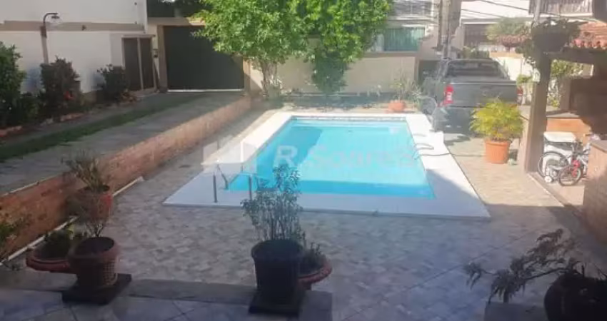 Casa em condomínio fechado com 5 quartos à venda na Rua Retiro dos Artistas, Pechincha, Rio de Janeiro