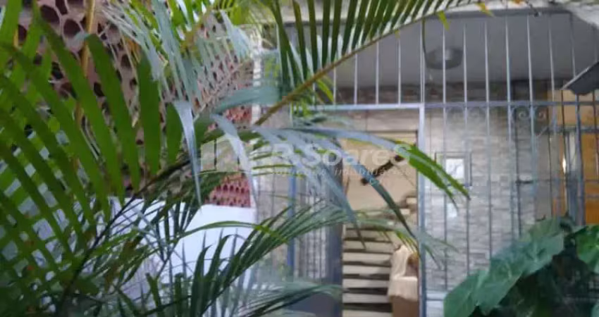 Casa com 2 quartos à venda na Rua Cândido Benício, Tanque, Rio de Janeiro