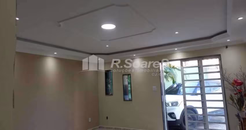 Casa com 2 quartos à venda na Rua Lomas Valentinas, Padre Miguel, Rio de Janeiro