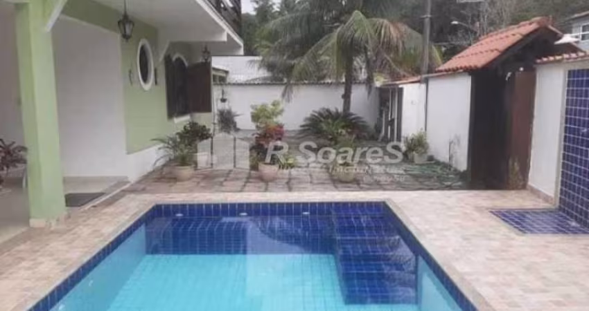Casa em condomínio fechado com 4 quartos à venda na Rua Custódio Guimarães, Taquara, Rio de Janeiro