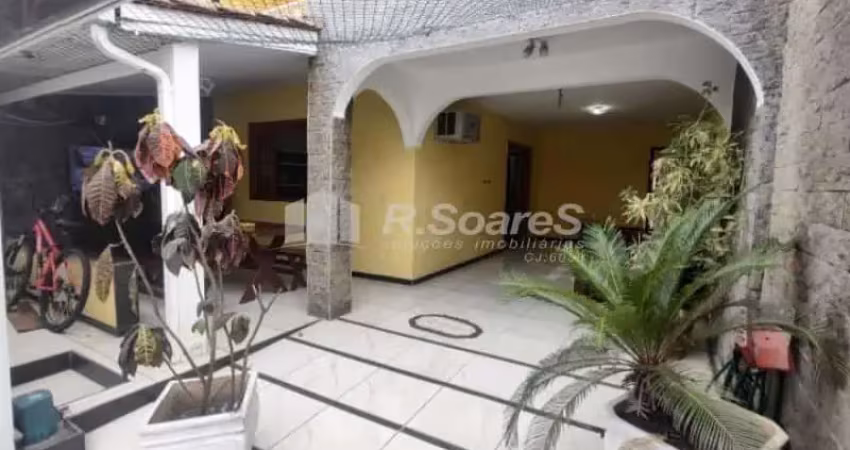 Casa com 3 quartos à venda na Rua Sapopemba, Bento Ribeiro, Rio de Janeiro
