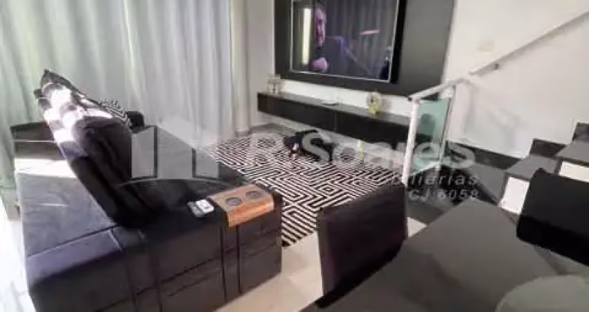 Casa em condomínio fechado com 3 quartos à venda na Avenida Carlos Pontes, Jardim Sulacap, Rio de Janeiro