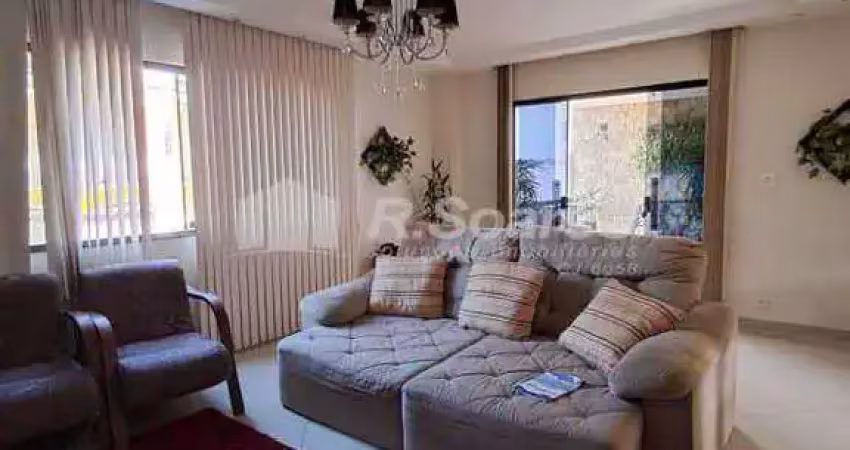 Casa com 5 quartos à venda na Rua Jaunas, Vila Valqueire, Rio de Janeiro