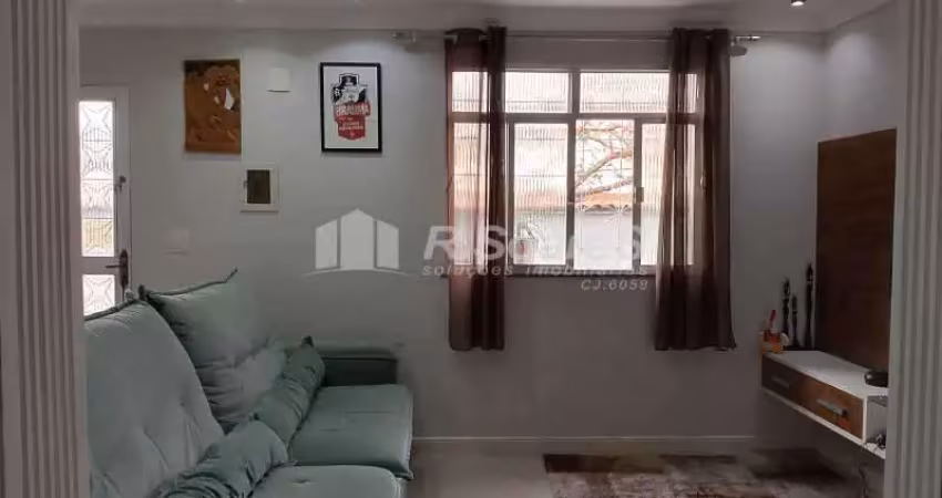 Casa com 2 quartos à venda na Rua dos Crisântemos, Vila Valqueire, Rio de Janeiro