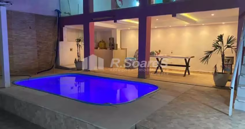 Casa em condomínio fechado com 3 quartos à venda na Rua Gilberto Fernandes, Guadalupe, Rio de Janeiro