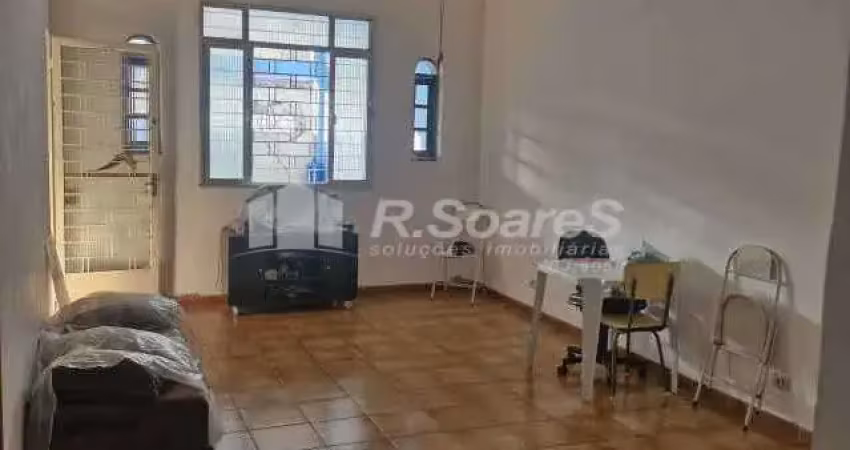 Casa com 3 quartos à venda na Rua Joinville, Padre Miguel, Rio de Janeiro