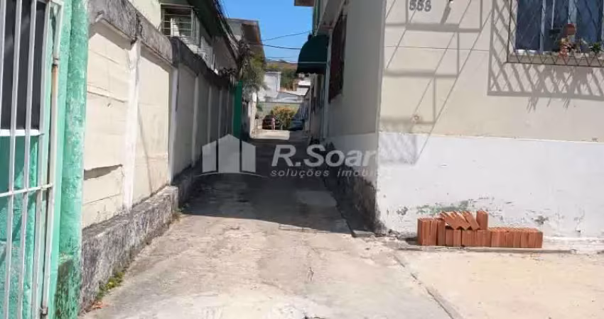 Casa com 2 quartos à venda na Rua Quiririm, Vila Valqueire, Rio de Janeiro