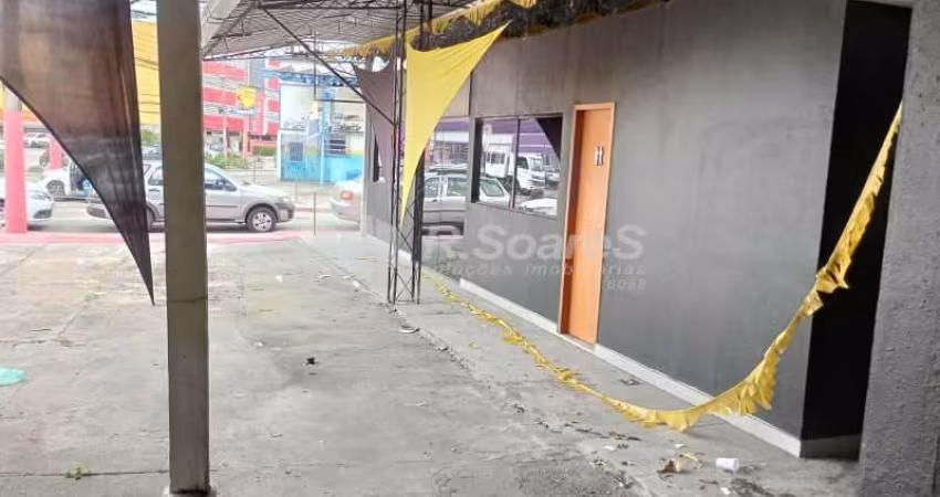 Ponto comercial à venda na Estrada Intendente Magalhães, Vila Valqueire, Rio de Janeiro