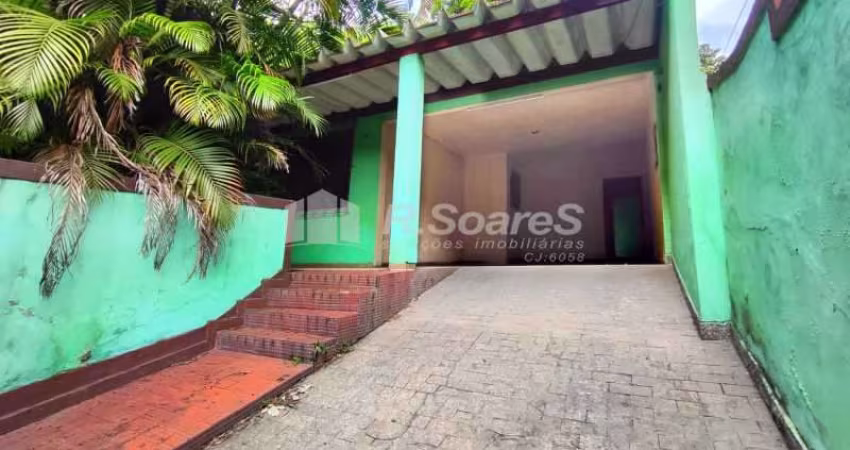 Casa com 3 quartos à venda na Estrada do Catonho, Jardim Sulacap, Rio de Janeiro