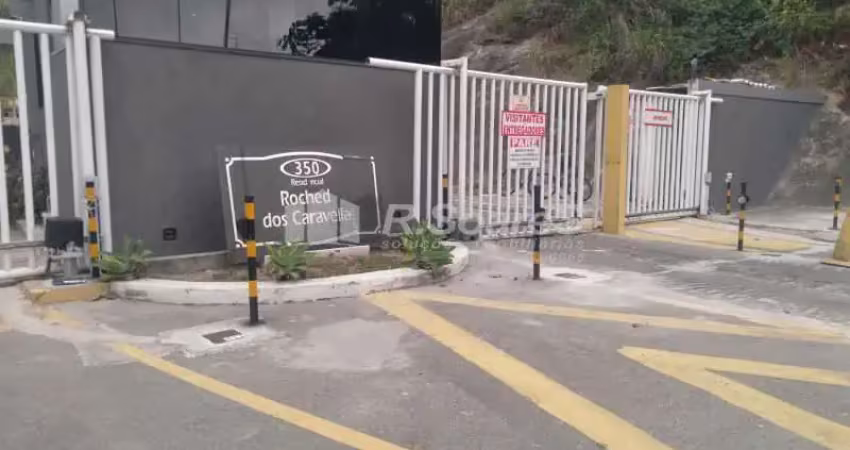 Terreno à venda na Avenida Carlos Pontes, Jardim Sulacap, Rio de Janeiro