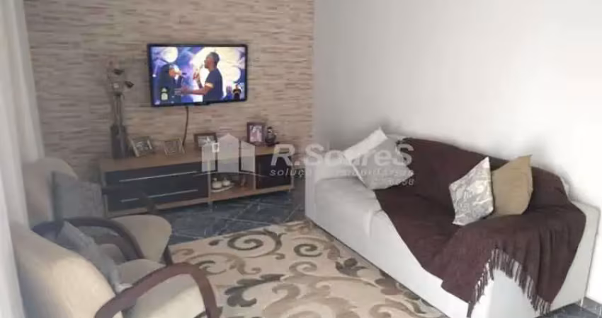 Casa com 2 quartos à venda na Rua Alfredo Bastos, Realengo, Rio de Janeiro